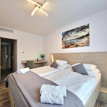 Hotel Crystal Kösice Dış mekan fotoğraf