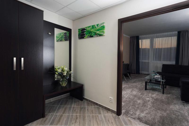Hotel Crystal Kösice Dış mekan fotoğraf