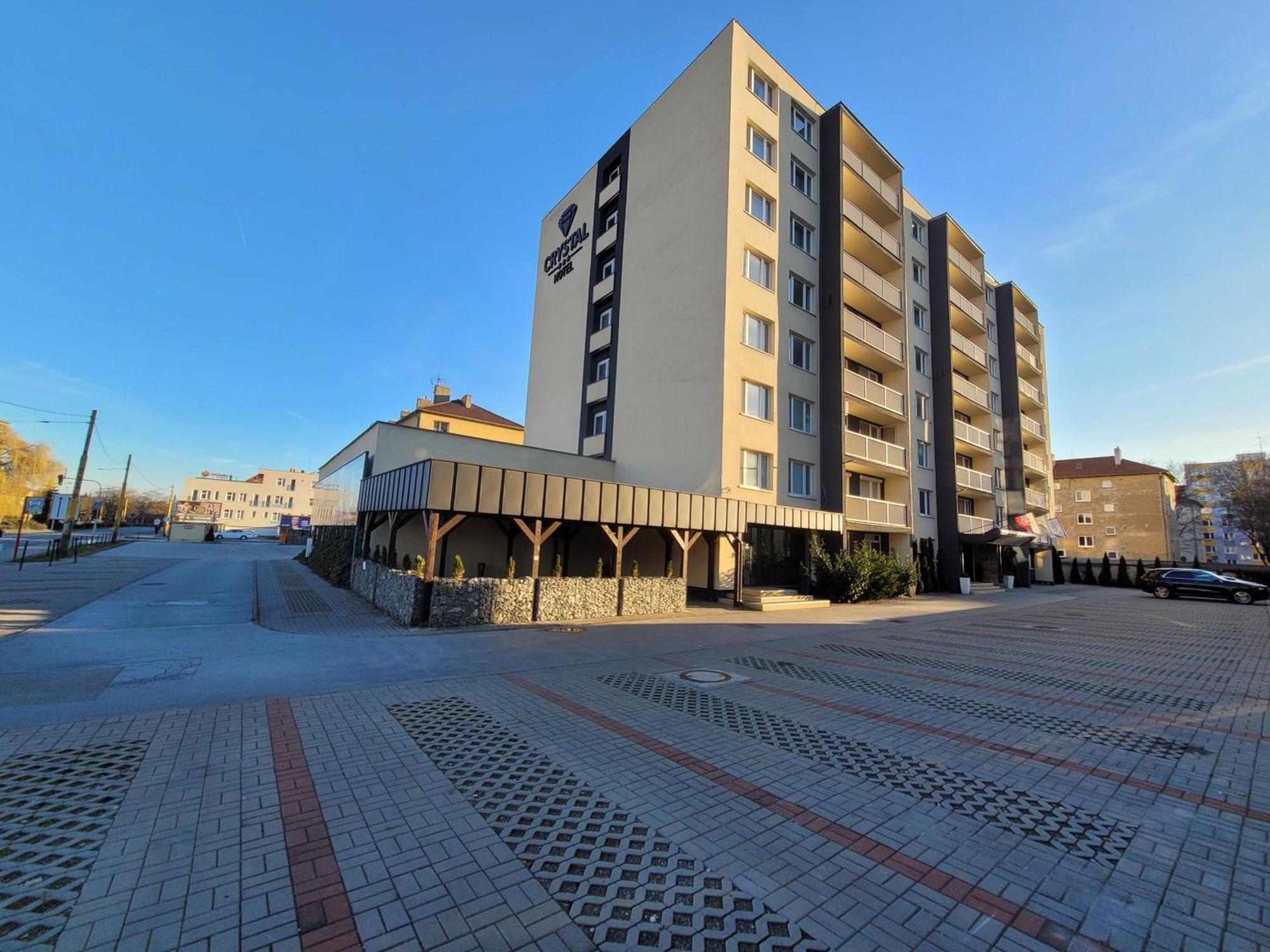 Hotel Crystal Kösice Dış mekan fotoğraf